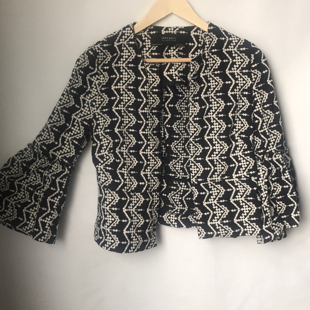 Zara bell sleeve black jacket size medium